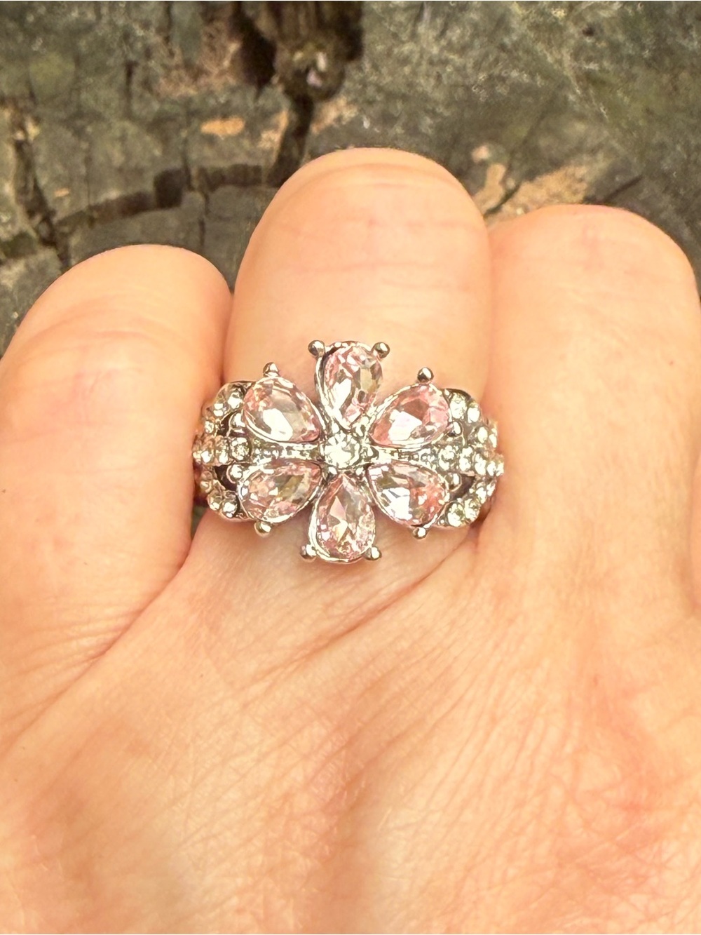 🌸 Pink Crystal Flower Statement Ring - Women Jewelry